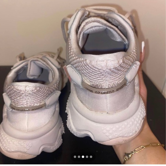 ADDIDAS OZWEEGO SHOES - TAUPE - Picture 3 of 5